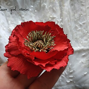 Poppy hair flower, Poppy flower hair pin, Wedding hair accessories, Red Poppy center hair clip, wedding hair pins, bride hair jewellery