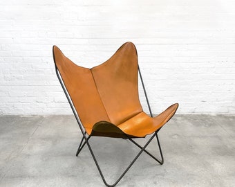 Jorge Ferrari Hardoy "BKF" Leather Sling Chair for Knoll Circa Midcentury