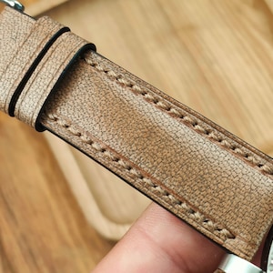Beige bespoke leather goat band, Only hand stitching and customized size for your favorite watch. Beige Padding style.