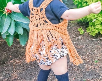 かぎ針編みのボヘミアンベスト