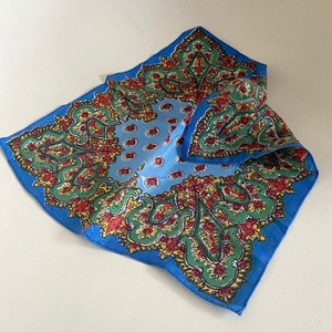 Chic Art Deco 1920s silk pocket scarf / handkerchief Deco floral design flapper