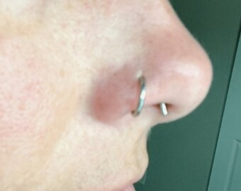 Surgical steel septum retainer hot sale