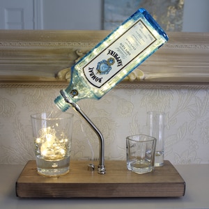 Bombay Sapphire Bottle Light (70cl). Unique Lamp & Gin Lover Gift for The Home