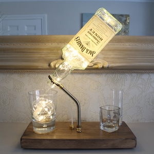 Jack Daniels Tennessee Honey Bottle Light (70cl). Unique Lamp & Whiskey Lover Gift for The Home