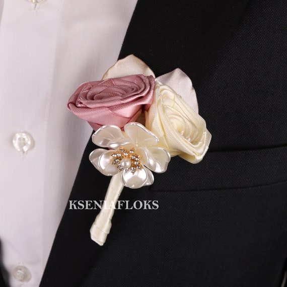 Botouniere rosa 1