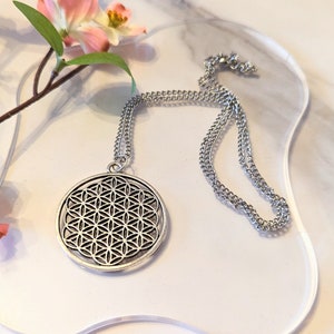 Geometric Pendant Necklace: Silver Plated Large Circle