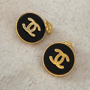 Vintage CHANEL CC Logo Monogram Black Gold Cuff Links with CAMELLIA Flower Floral Detail