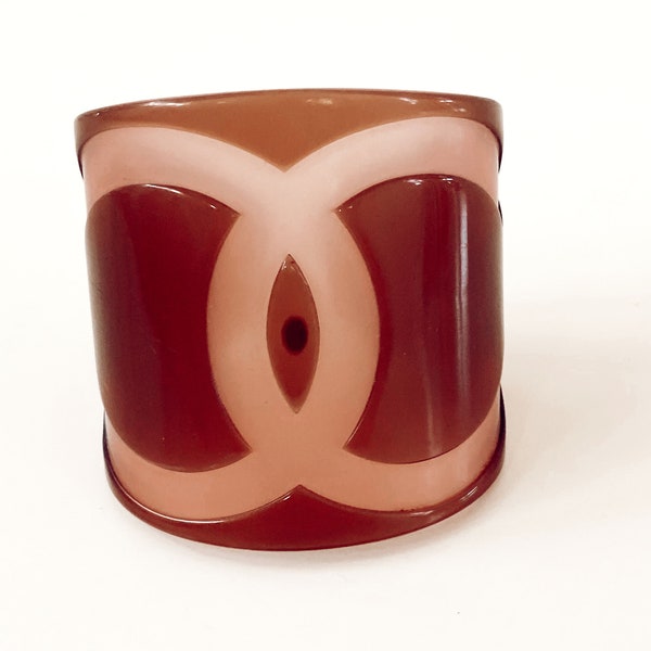 Vintage XL 90's CHANEL CC Logos Cuff Bangle Bracelet Resin Brown / Pink