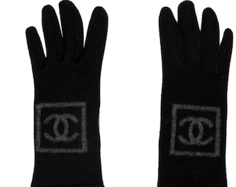 Vintage CHANEL CC Logo Black Gray Wool Sport GLOVES size S/M