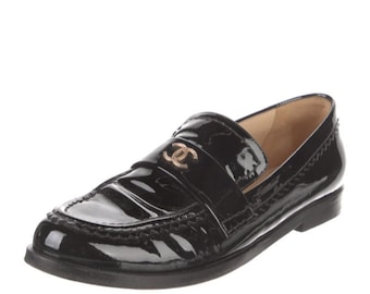 Vintage CHANEL CC Gold Logo BLACK Patent Leather Loafers Shoes It 40.5 / Us 9.5 - 10