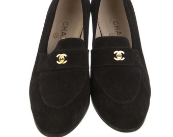 Vintage CHANEL CC Gold TURNLOCK Logo Black Suede Leather Loafers Heels 39 / 8 - 8.5