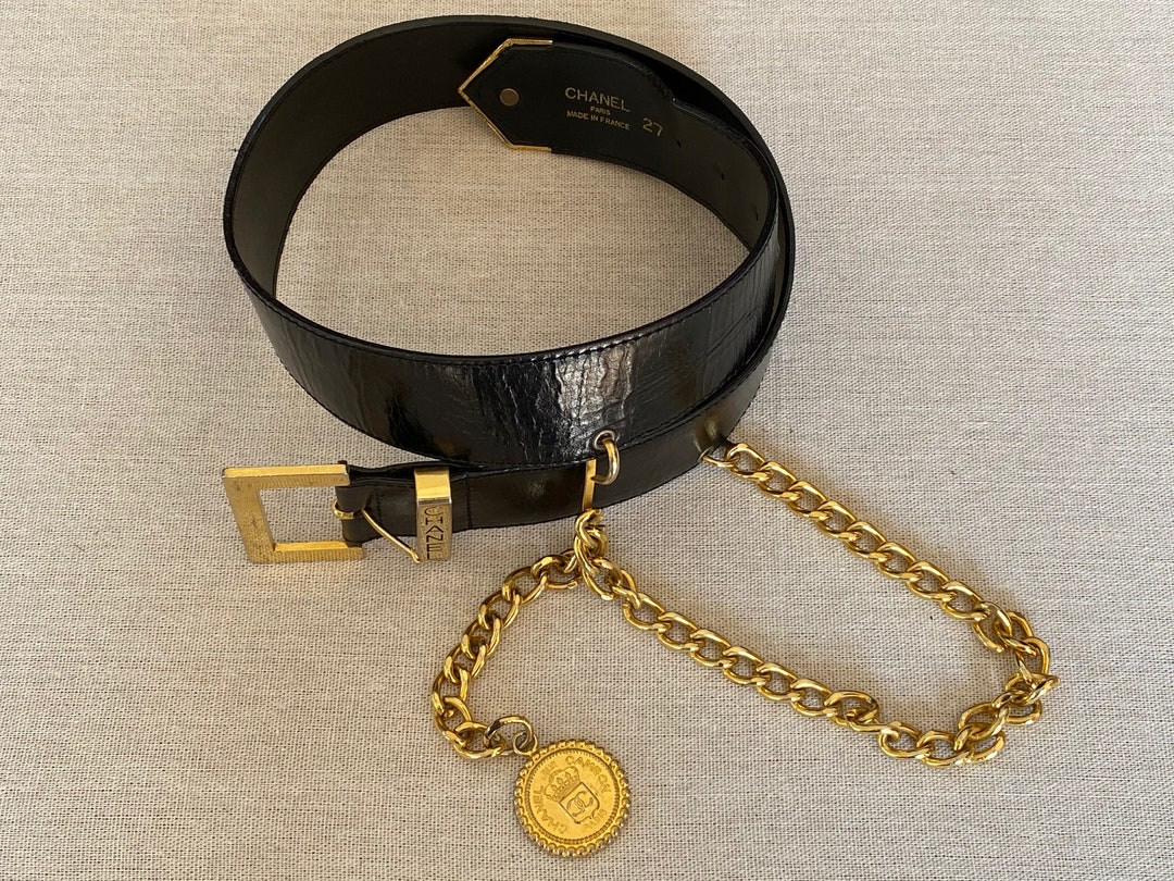 Vintage 90's CHANEL PARIS Gold Chain Black Leather Double Waist