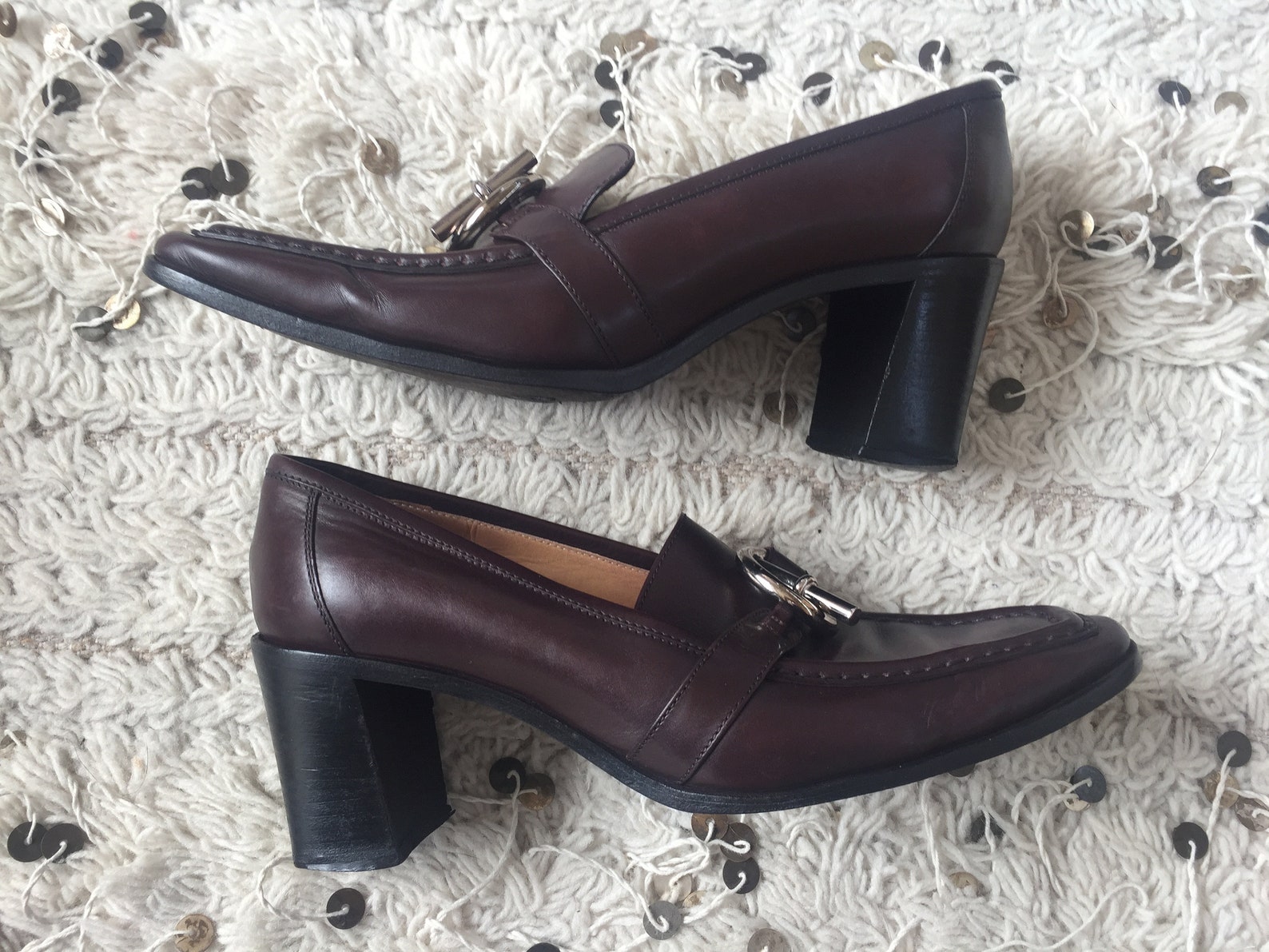 vintage hermes h toggle ring logo black leather loafers heels driving shoes smoking slippers ballet flats 39 us 8.5 - 9 vintage hermes h toggle ring logo black leather loafers heels driving shoes smoking slippers ballet flats 39 us 8.5 - 9