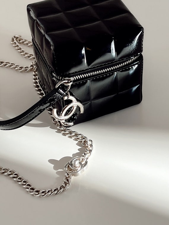Chanel outlet cube bag