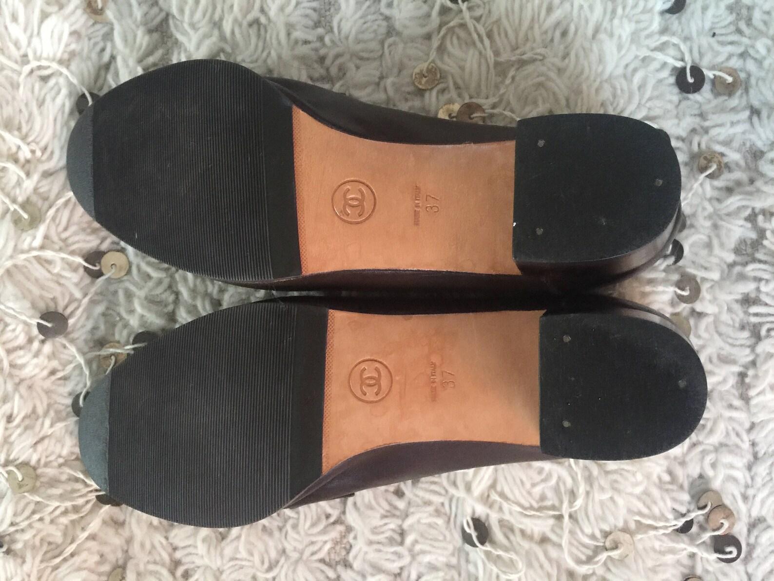 vintage chanel cc turnlock logo brown leather loafers flats driving shoes smoking slippers ballet flats eu 37 us 6 - 6.5