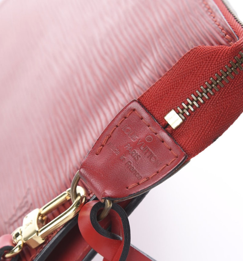 Vintage LOUIS VUITTON LV Monogram Dk Red Epi Leather Pochette Mini Shoulder Bag image 5