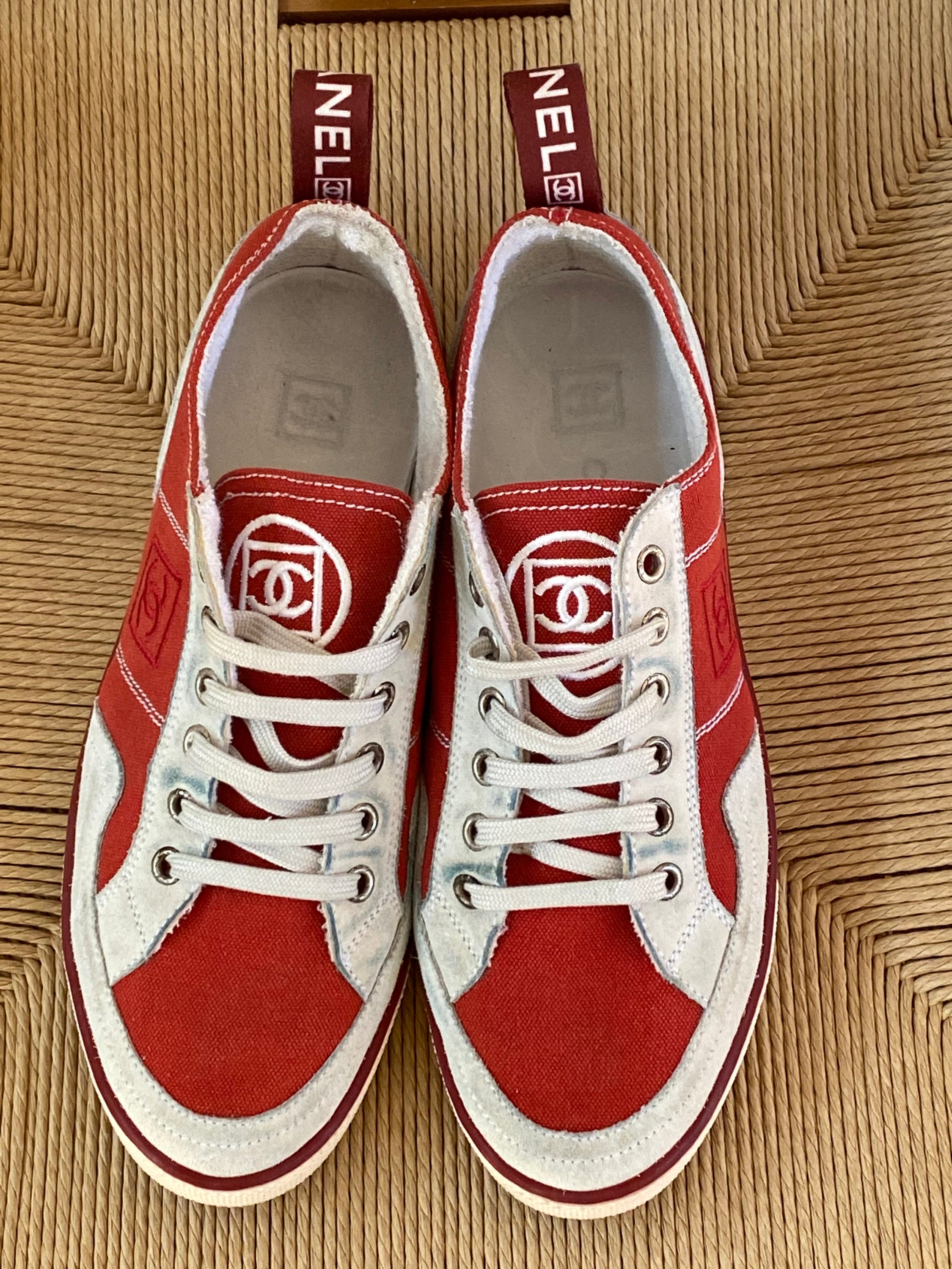 Vintage CHANEL CC Logos MONOGRAM Red White Leather Webbing & 