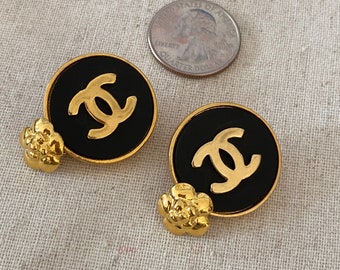 Vintage CHANEL CC Logo Monogram Black Gold Cuff Links With 