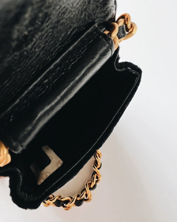 Vintage 90's CHANEL CC Logo MICRO Mini Black Velvet Gold Chain Flap  Crossbody Evening Shoulder Bag -  Hong Kong