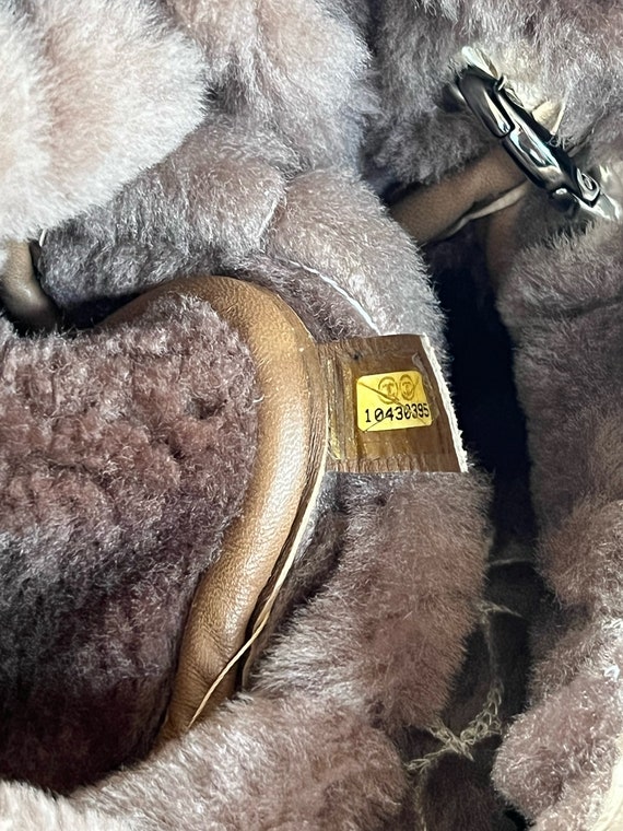 Vintage CHANEL CC Logo Classic Flap Beige SHEARLING Fur Lambs 