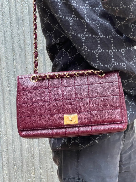 Vintage 90's CHANEL Maroon CAVIAR Leather Gold CC… - image 3