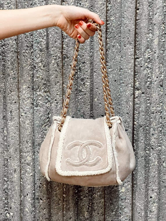 Vintage CHANEL CC Logo Classic Flap Beige SHEARLING Fur Lambs