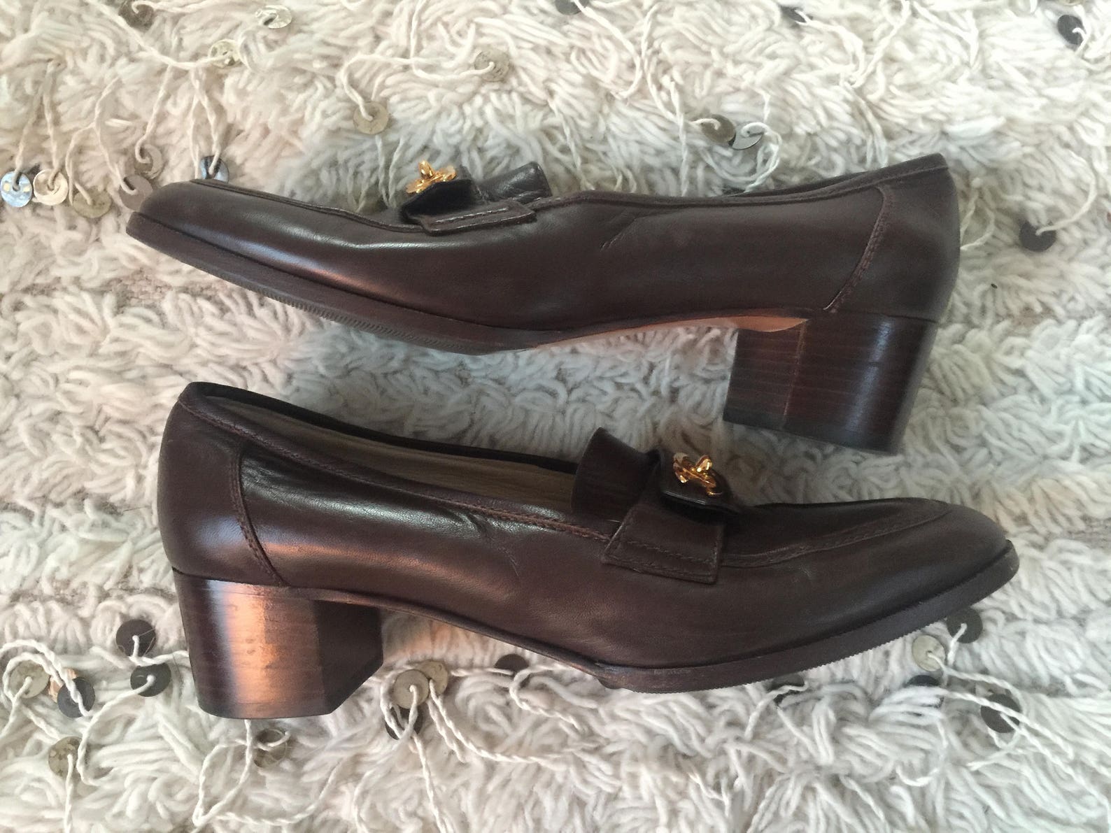 vintage chanel cc turnlock logo brown leather loafers flats driving shoes smoking slippers ballet flats eu 37 us 6 - 6.5