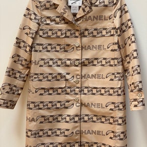 Vintage CHANEL Chain Print CC Logo Buttons SILK Beige Trench Jacket Dress Coat with Belt eu 40 , us 8, S M image 3