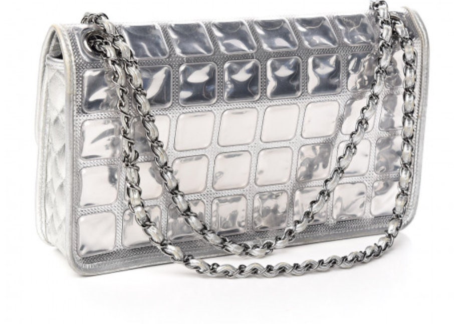 Vintage CHANEL Quilted Ice Cube Bag / Metallic Silver Leather 