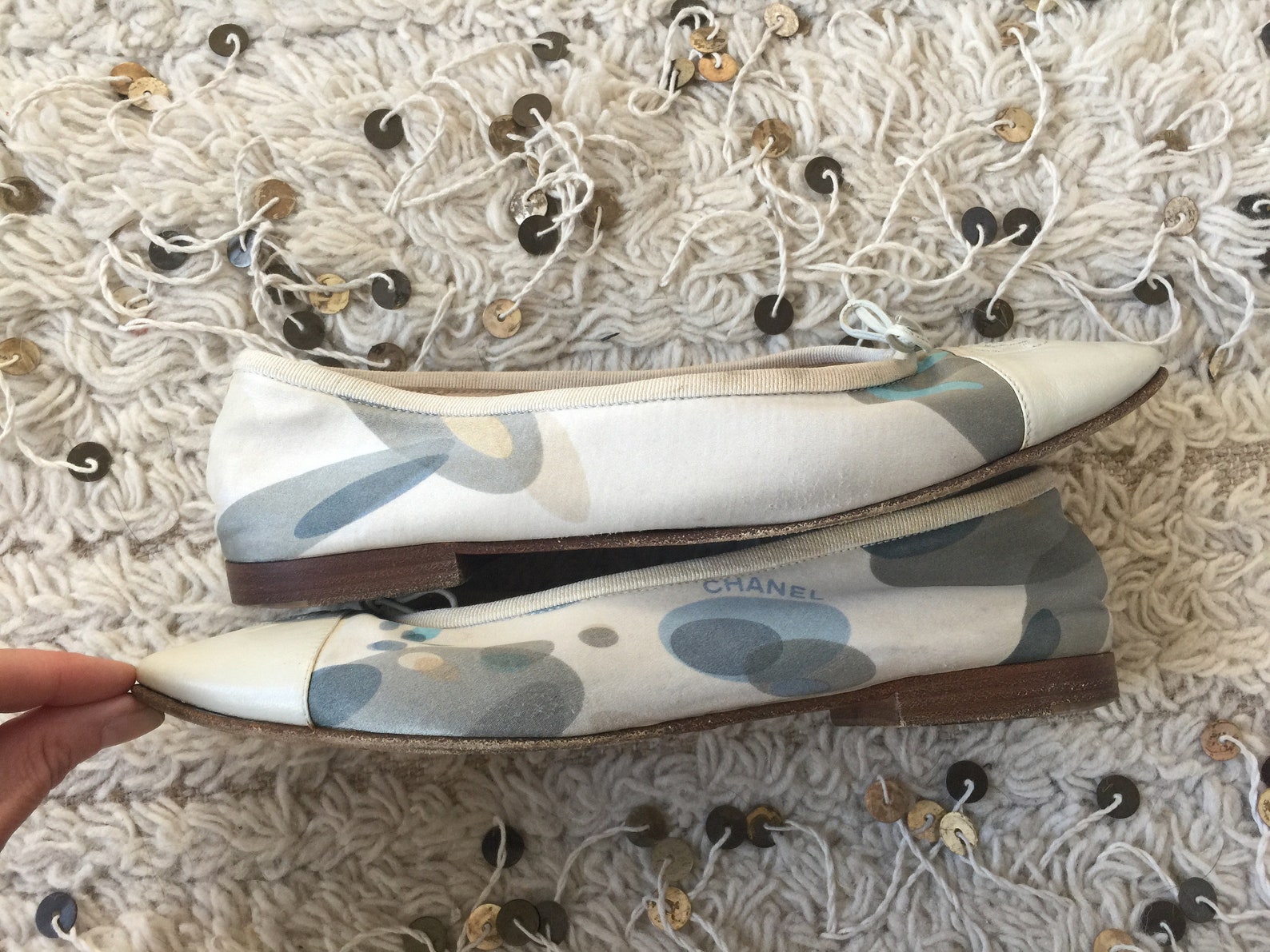 vintage chanel monogram cc logos script retro print & white leather cap toe ballet flats sandals slides slip on shoes eu 39 us 7