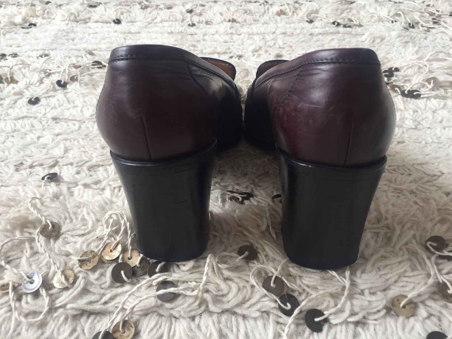 vintage hermes h toggle ring logo black leather loafers heels driving shoes smoking slippers ballet flats 39 us 8.5 - 9 vintage hermes h toggle ring logo black leather loafers heels driving shoes smoking slippers ballet flats 39 us 8.5 - 9