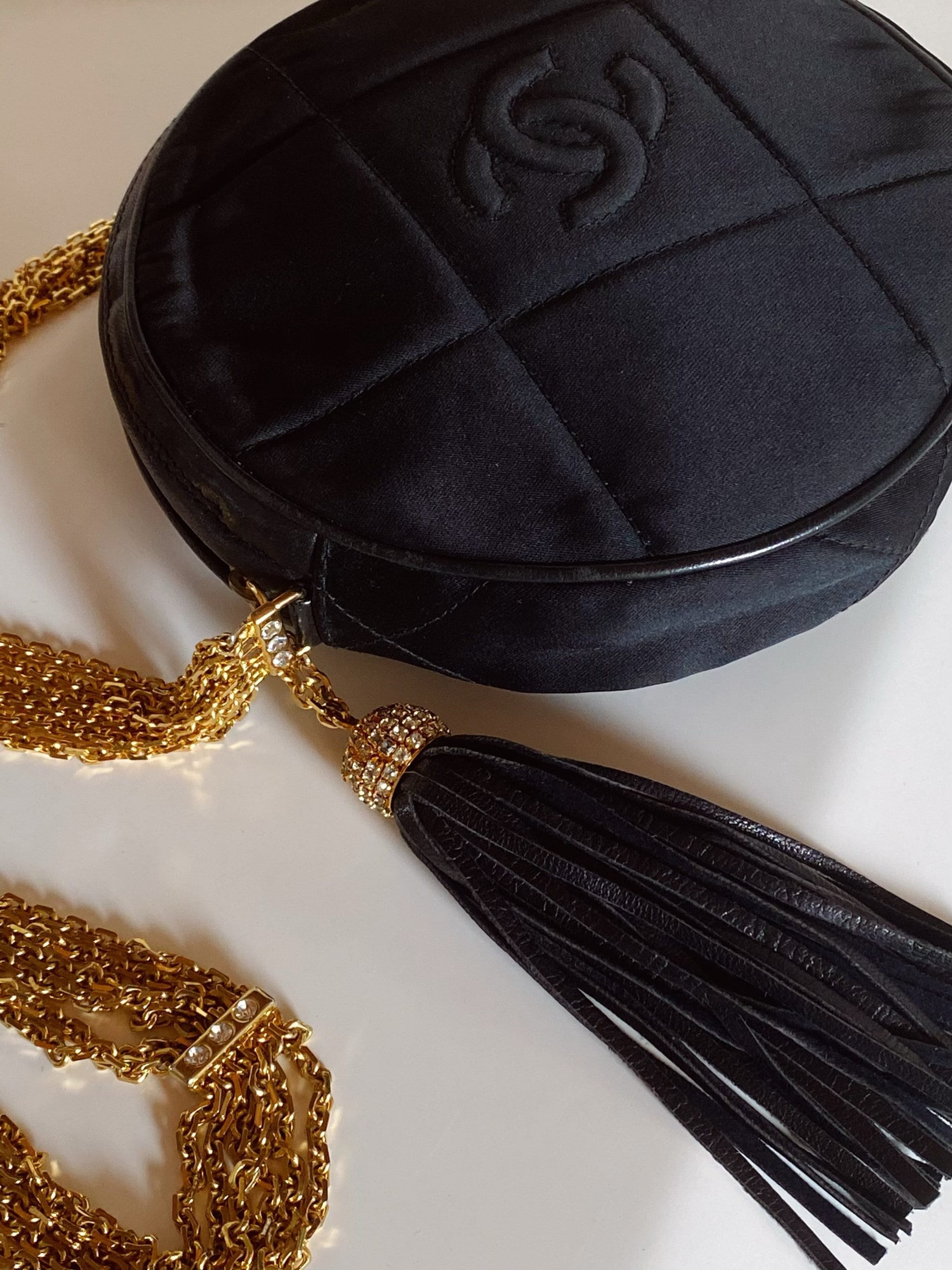 Chanel Vintage Gold Metallic CC Tassel Crossbody Bag – Vintage by