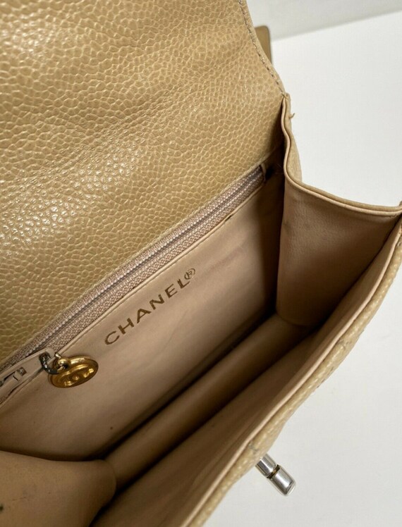 Vintage 90s CHANEL CC Turnlock Beige Caviar Leath… - image 7