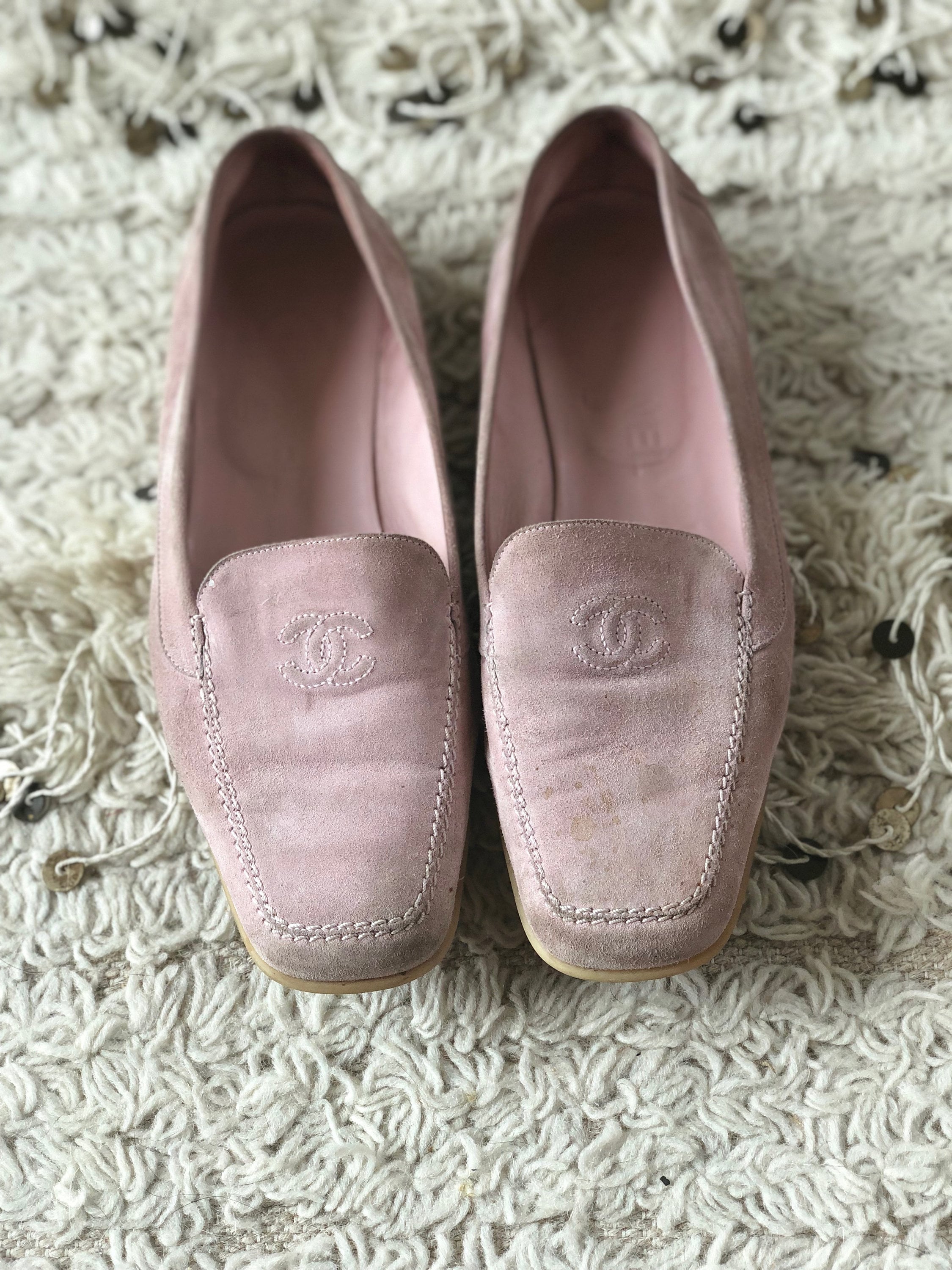 Chanel Pink Suede CC Loafers Size 38 Chanel