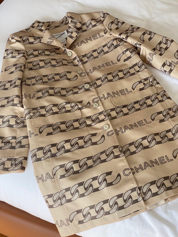 Vintage CHANEL Chain Print CC Logo Buttons SILK Beige Trench 