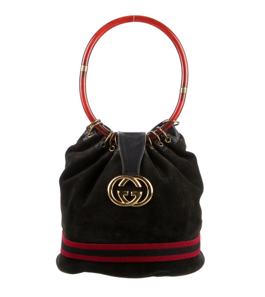 GG Marmont small shoulder bag in red leather  GUCCI US