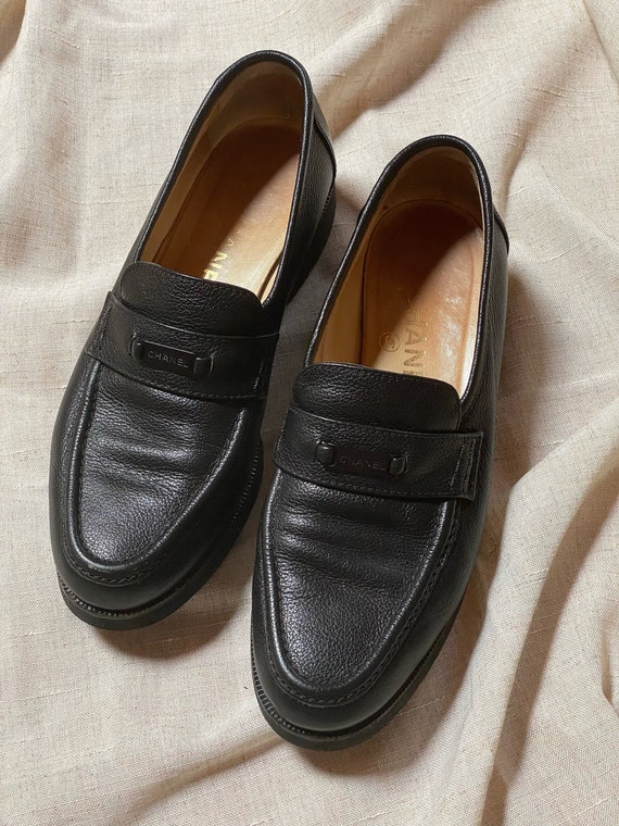 Vintage Chanel Loafers #vintagechanel #vintagechanelshoes