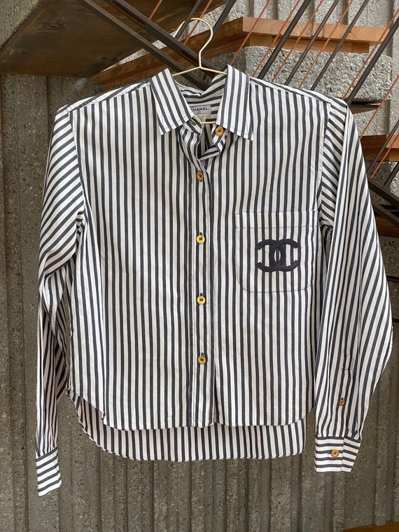 Vintage CHANEL Huge CC Logo \u0026 Chanel 