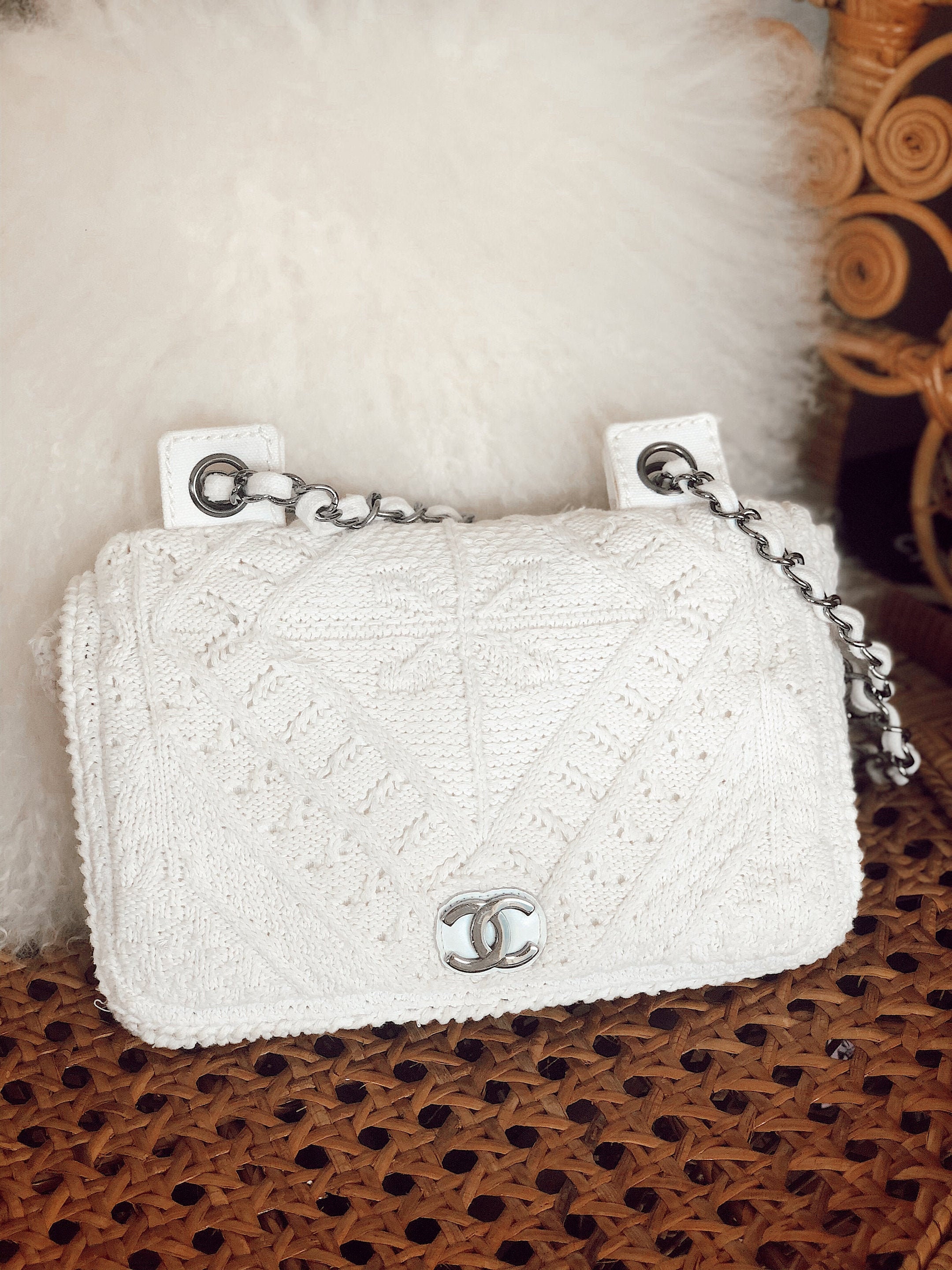 Vintage 90's CHANEL CC Logo White Classic Flap Crochet 