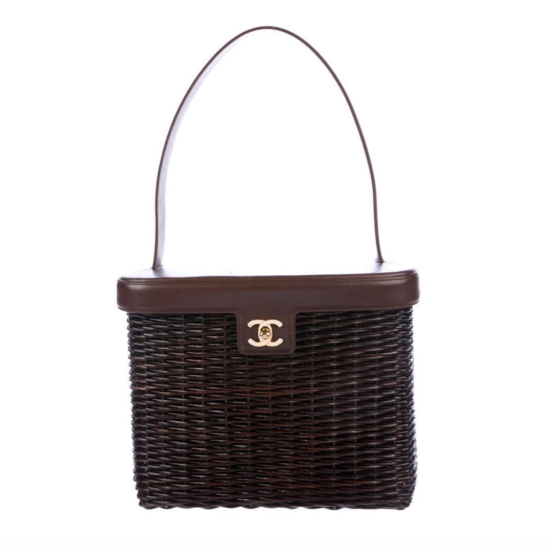 Vintage CHANEL Large CC Logo Gold Turnlock Brown Straw Rattan 