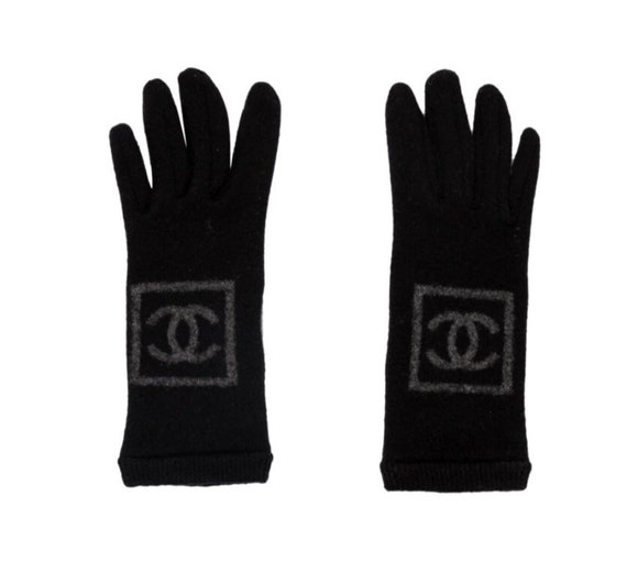 Chanel Neutrals Cashmere CC Knit Gloves