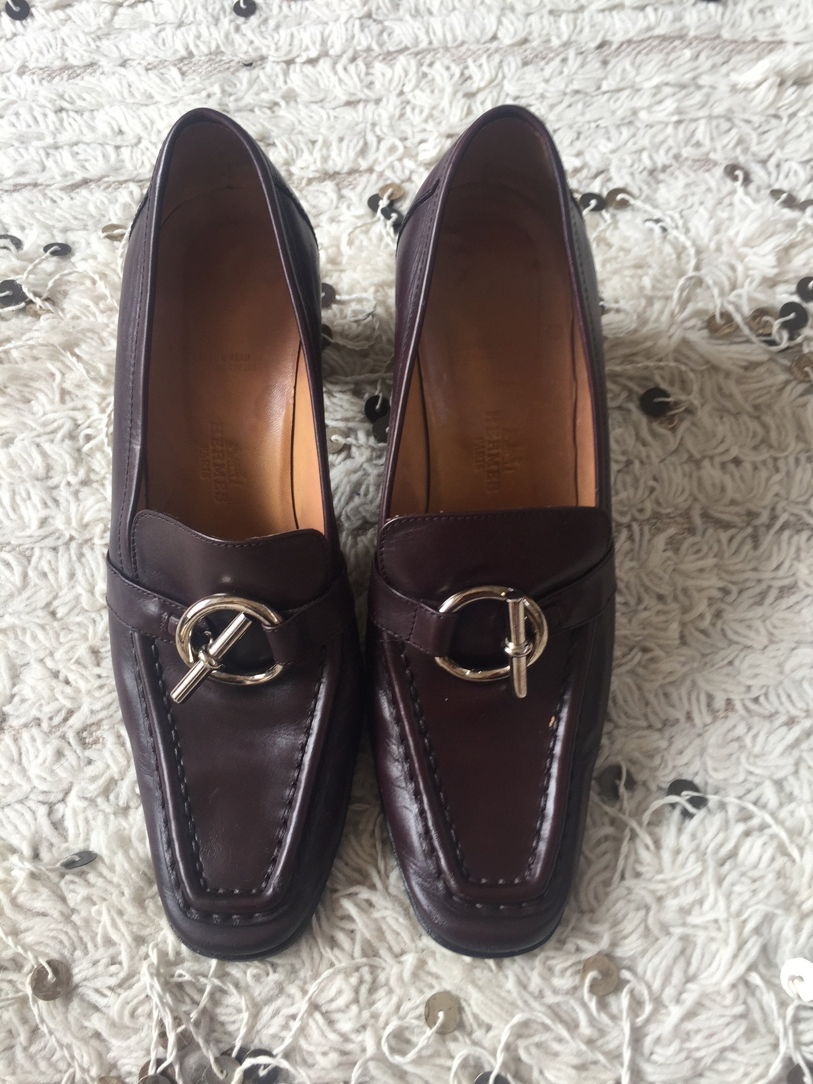 vintage hermes h toggle ring logo black leather loafers heels driving shoes smoking slippers ballet flats 39 us 8.5 - 9 vintage hermes h toggle ring logo black leather loafers heels driving shoes smoking slippers ballet flats 39 us 8.5 - 9