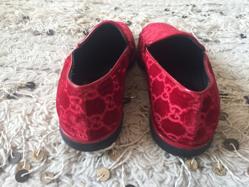 red velvet flat
