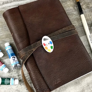 Watercolor Diary Personalized with Paint Pallet Leather Sketchbook Art Journal Leather Watercolor Wrap Dark Brown Cover with Paint Pallet