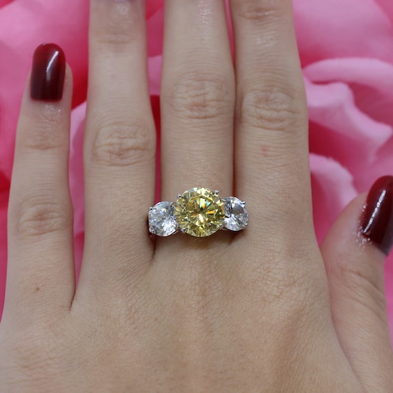 3-Stone Yellow & White Cubic Zirconia Ring 14K Wh… - image 2