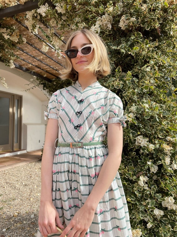 Vintage 1950s Pink Flower Print Dress - image 3