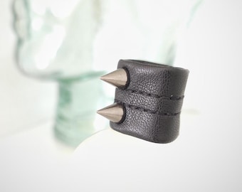 CURSED ARROWS black stretch leather vegan spiked statement ring