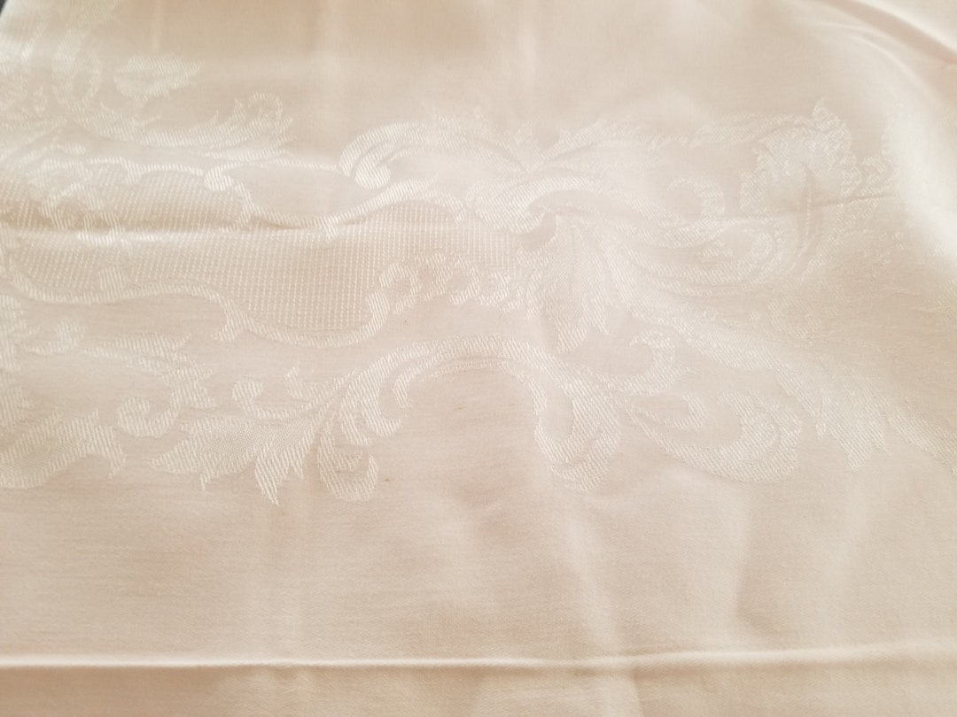 Vintage Tablecloth Pink Damask Tablecloth and Napkinsshabby Etsy