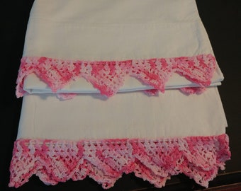 Vintage Pillowcase Set of 2 Hand Crocheted Pink- 1950s