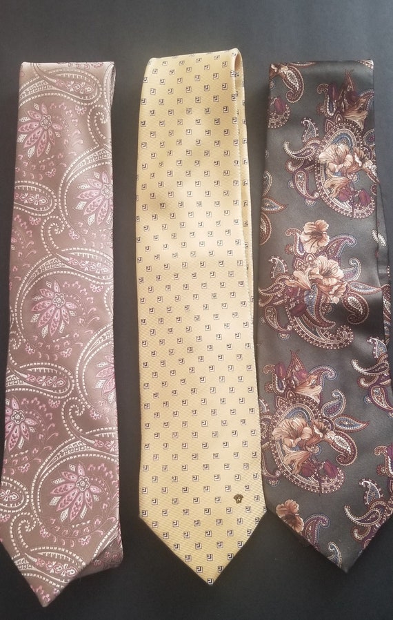 Men's Designer Ties: Oscar de la Renta, Versace, N